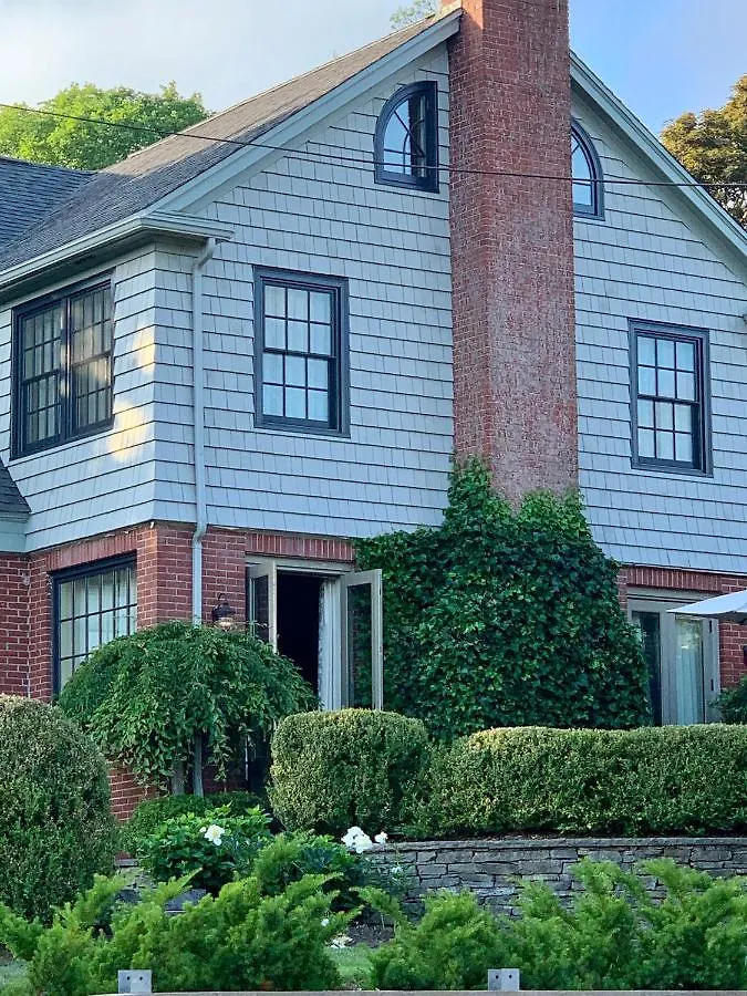 ***** Bed & Breakfast The Pebble Bed And Breakfast Halifax Canada